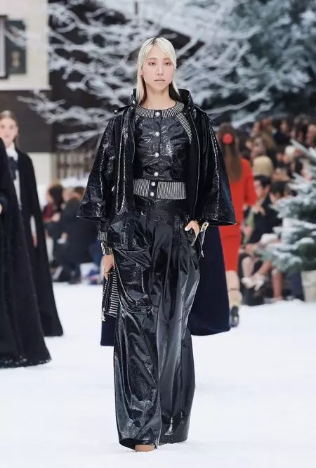 Chanel mayar upeti ka Lagerfeld pikeun usum gugur 2019