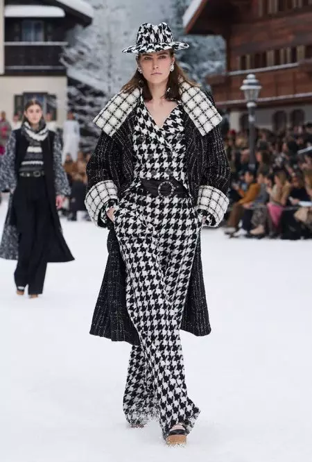 Chanel 2019-يىلى كۈزدە لاگېرفېلدقا ئېھتىرام بىلدۈردى