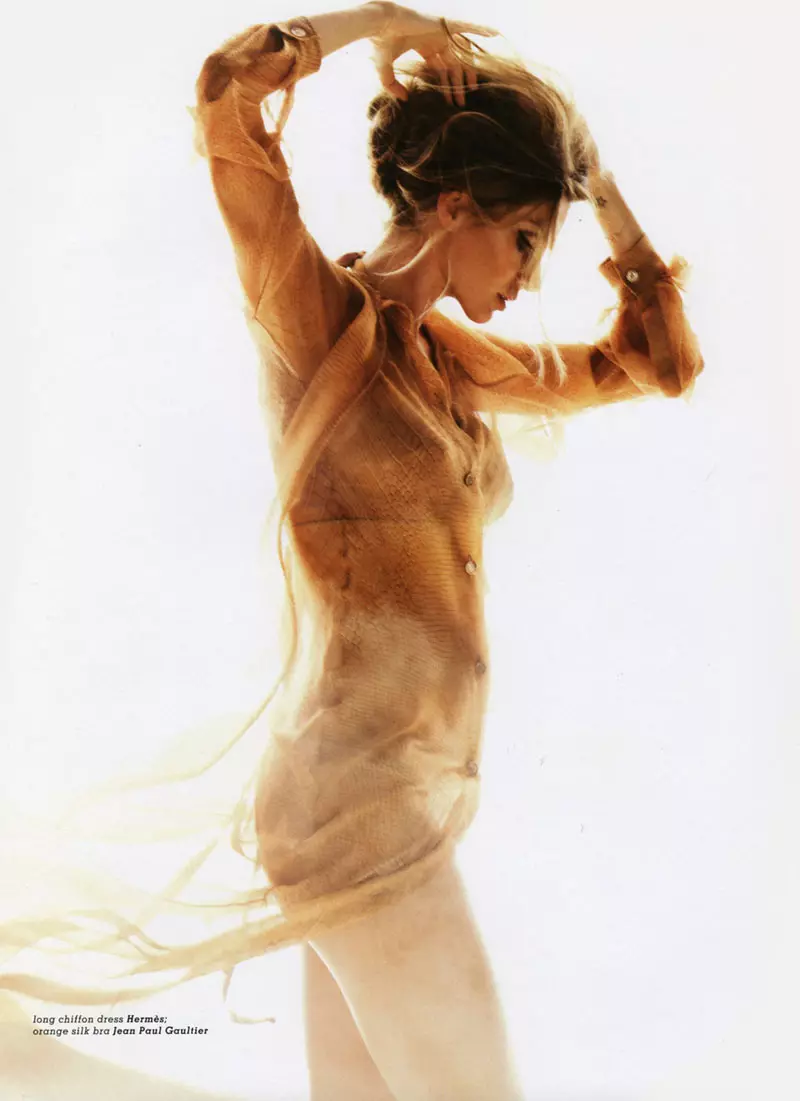 Gisele Bundchen untuk Muse Summer 2010 oleh Nino Muñoz