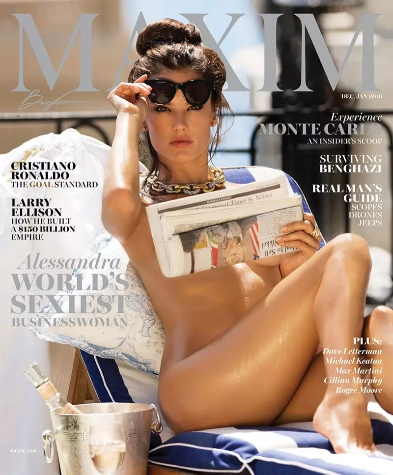 Alessandra Ambrosio na portada da revista Maxim de decembro a xaneiro de 2015.2016