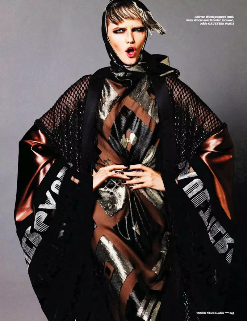 Vlada Roslyakova na-atụ egwu mkpokọta Haute Couture maka Vogue Netherlands Septemba 2012