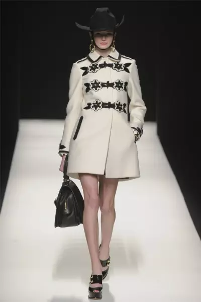 Moschino Outono 2012 | Semana de Moda de Milão