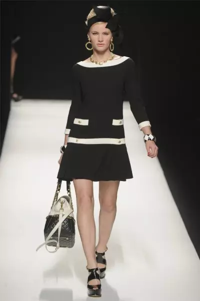 Moschino mùa thu 2012 | Tuần lễ thời trang Milan