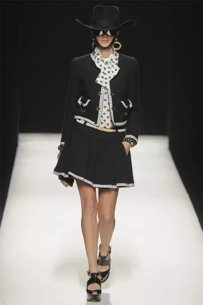 Moschino Herbst 2012 | Mailänder Modewoche