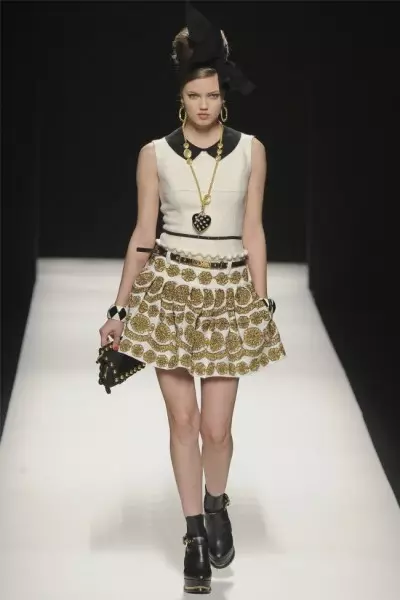 Moschino Outono 2012 | Semana de Moda de Milão