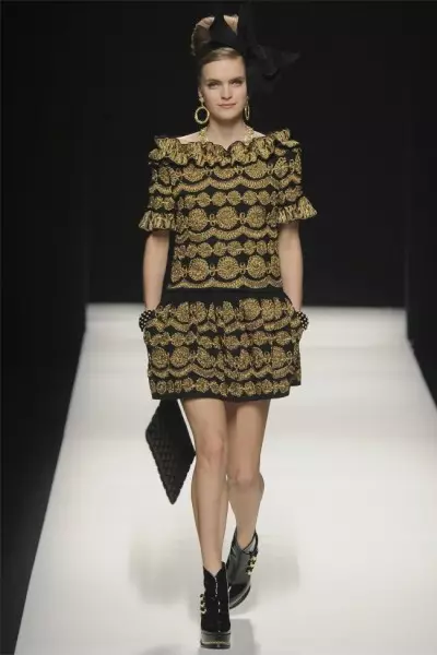 Moschino jesen 2012 | Teden mode v Milanu