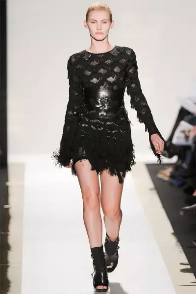 Herve Leger gan Max Azria Fall 2012 | Wythnos Ffasiwn Efrog Newydd