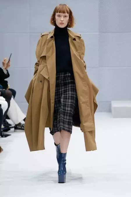 Balenciaga mùa thu 2016 | Tuần lễ thời trang Paris