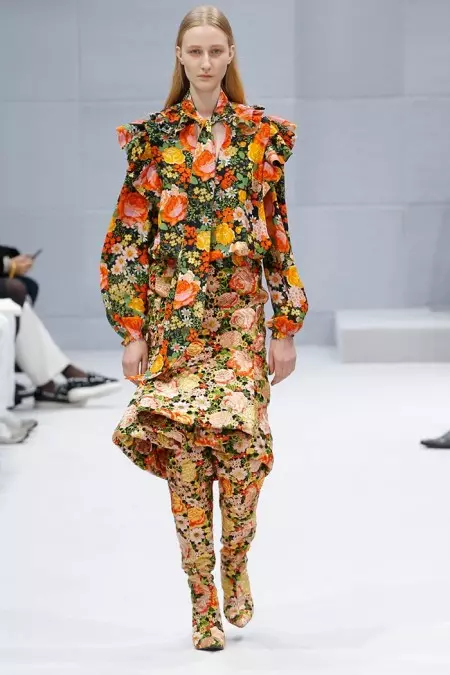 Balenciaga Musim Gugur 2016 | Pekan Mode Paris