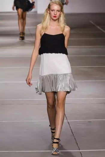 Topshop Unique Goes Sporty 2015 tavaszára