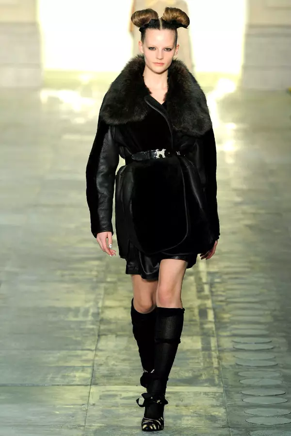 Topshop Oto Fall 2011 | London Fashion Osu