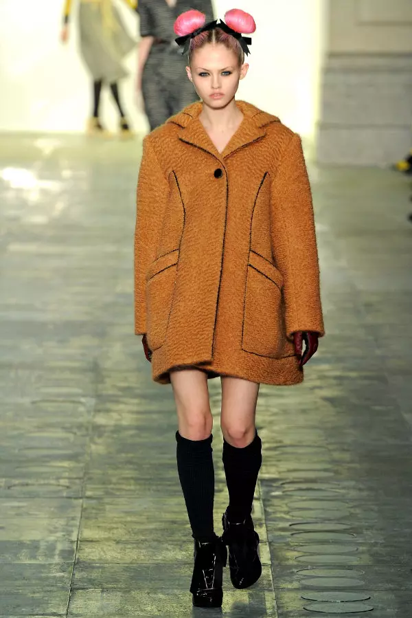 Topshop Unique Fall 2011 | Il-Ġimgħa tal-Moda ta’ Londra