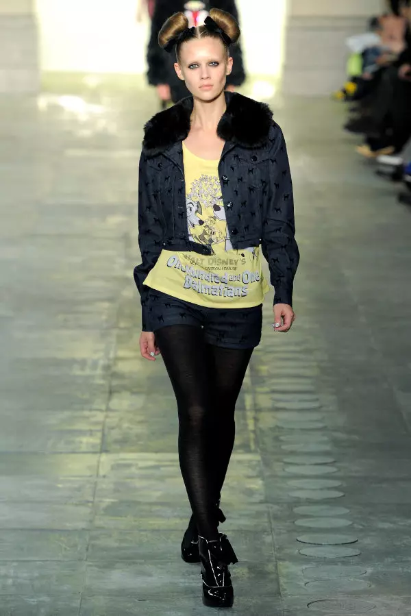 Topshop Unique Fall 2011 | لوندون مودا كىيىم ھەپتىلىكى