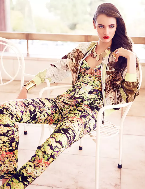 Zuzanna Bijoch protagonitza Vogue Llatinoamèrica Juliol 2013 Portada
