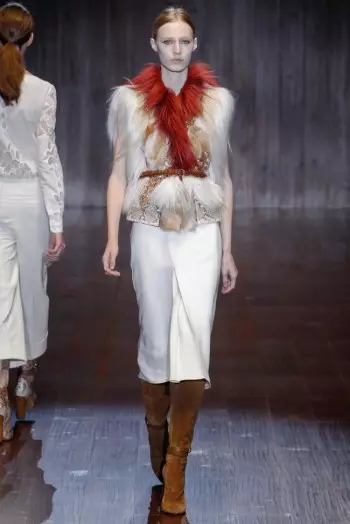 Gucci Goes Back to the 70s para sa Spring 2015