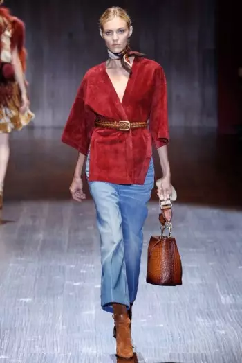 Gucci vuelve a los años 70 para la primavera de 2015