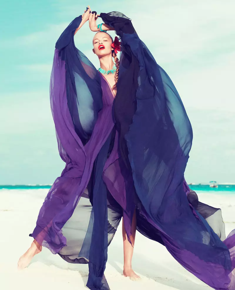 Hailey Clauson ni Paola Kudacki para sa Harper's Bazaar US Marso 2012