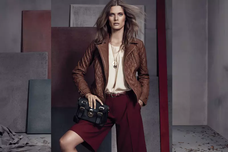 ແຄມເປນ Massimo Dutti Fall 2011 | Malgosia Bela ໂດຍ Paola Kudacki