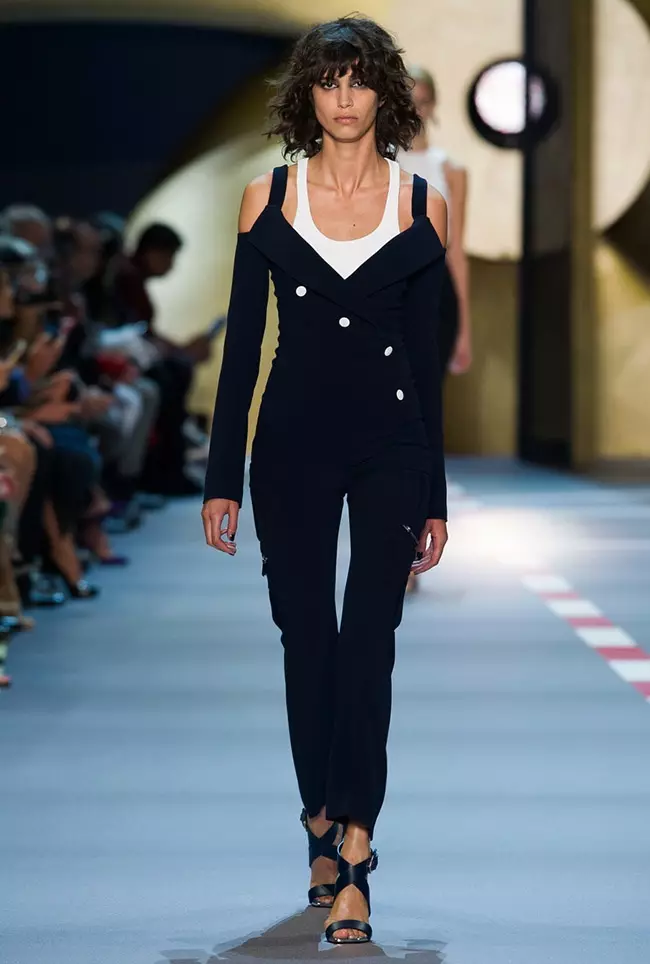 Mugler mùa xuân 2016 | Tuần lễ thời trang Paris