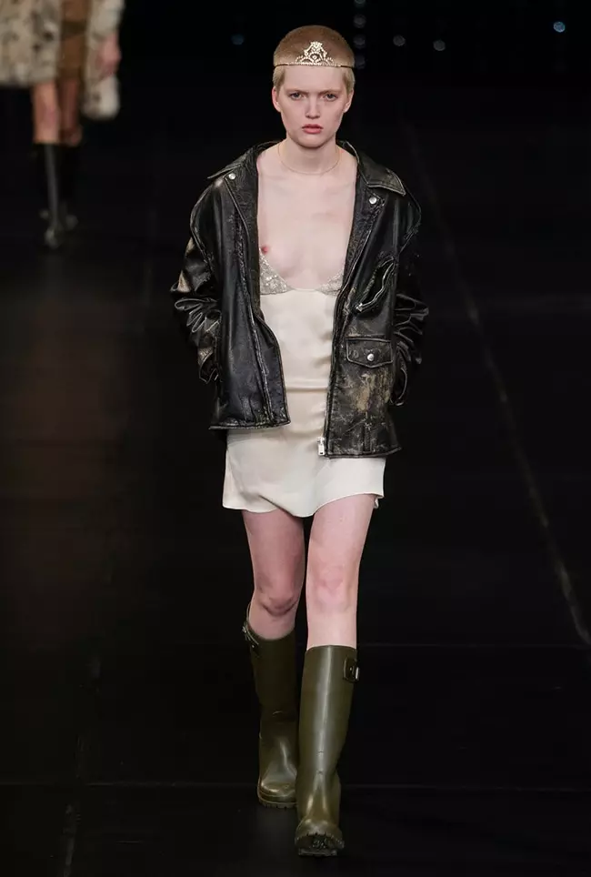 Saint Laurent Chitubu 2016 | Paris Fashion Week