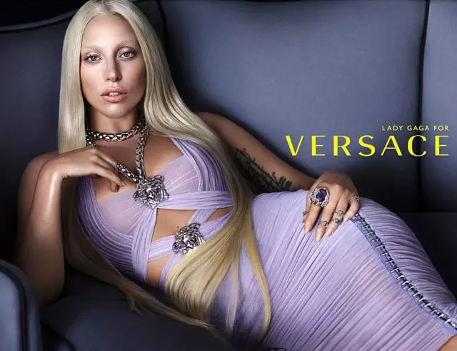 Versace, Miley Cyrus, Michael Kors Daga cikin Manyan Binciken Google na 2013