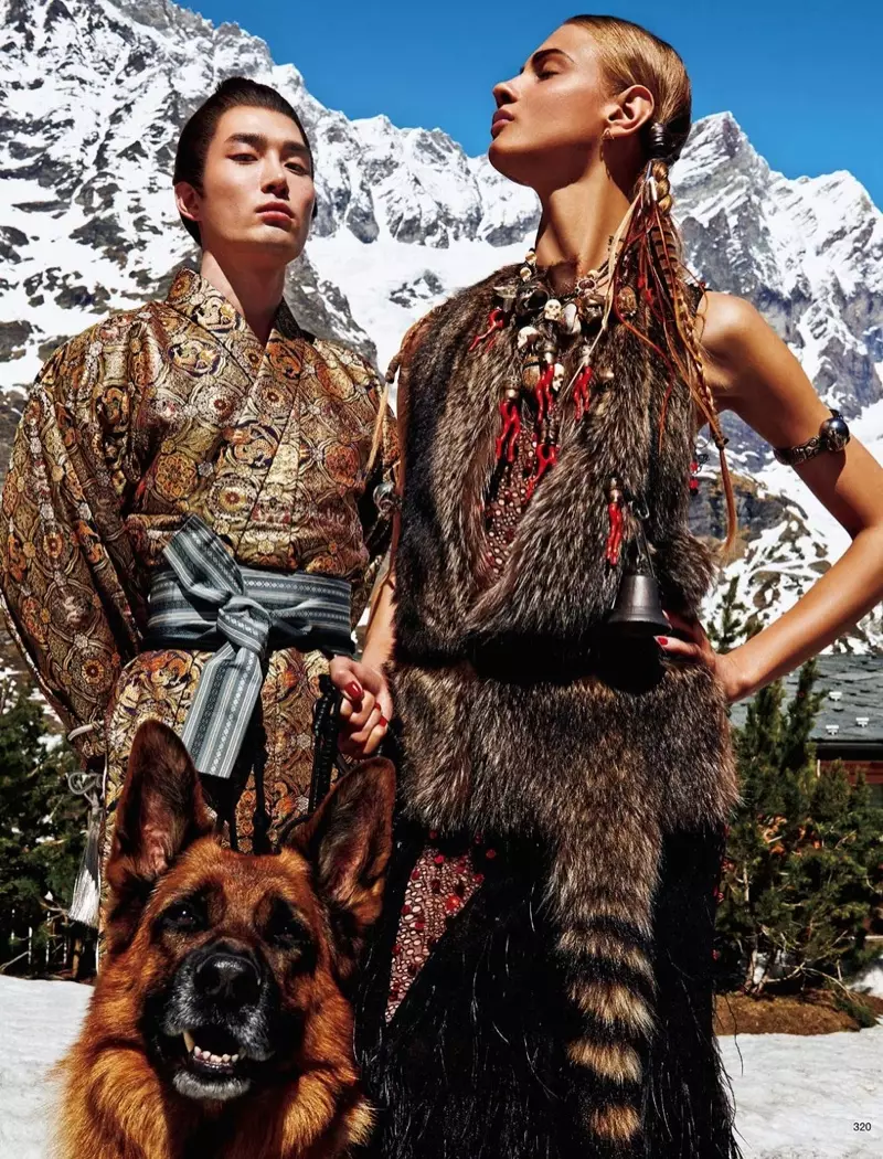 Anna Selezneva Nomadic lett a Vogue Japan Editorial számára