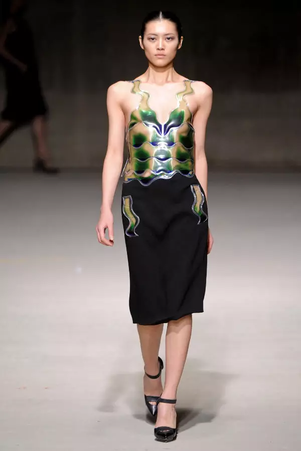 Christopher Kane Fall 2011 | Wiki ya Mitindo ya London