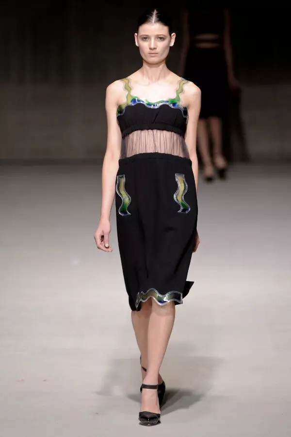 Christopher Kane Fall 2011 | لوندون مودا كىيىم ھەپتىلىكى