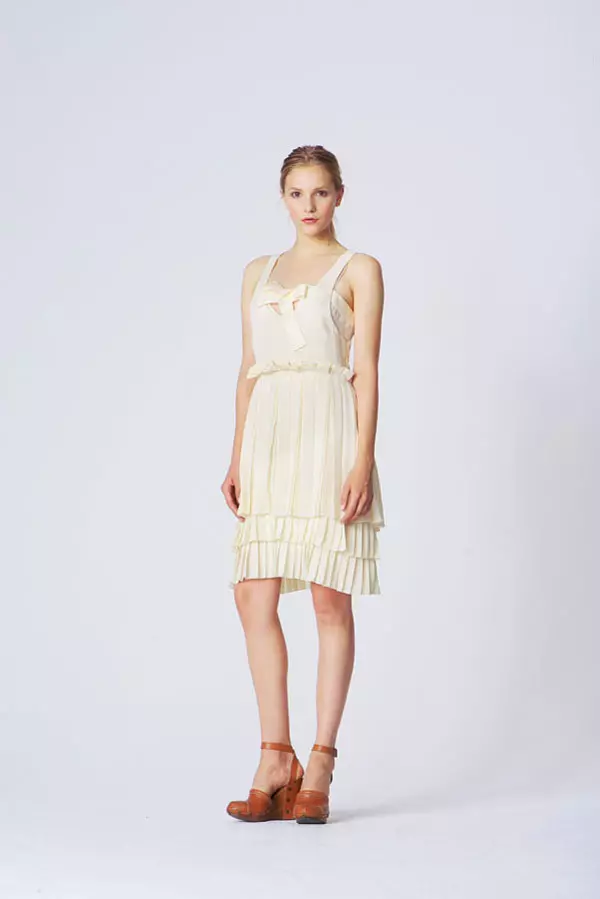 Chloe Summer 2011 жинағы бойынша қараңыз