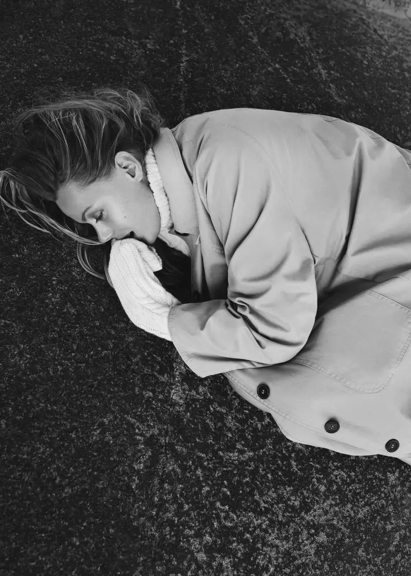 Frida Gustavsson 是服裝雜誌的自然美人