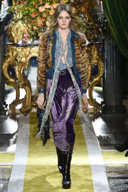 Roberto Cavalli Fall 2016 | Milan Fashion Week