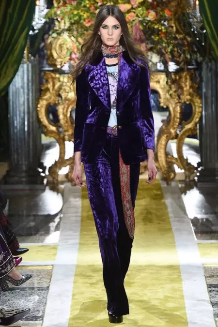 Roberto Cavalli Fall 2016 | Milan Fashion Week