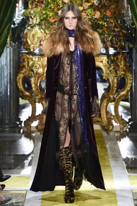 Roberto Cavalli Fall 2016 | Beke ea feshene ea Milan