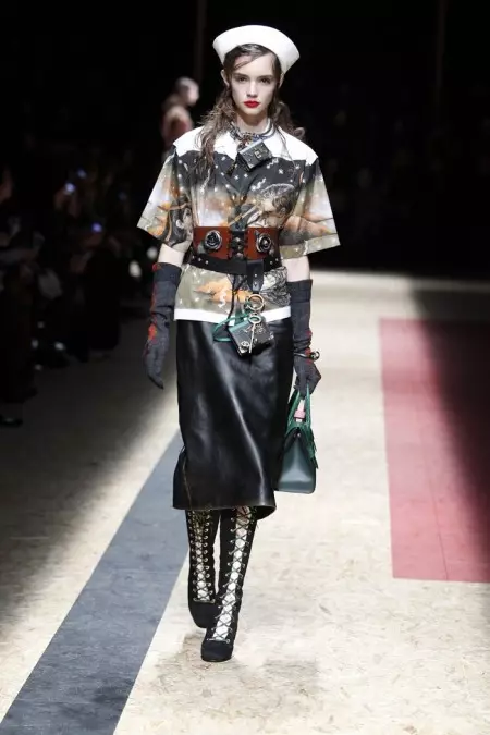 Prada աշուն 2016 | Միլանի Նորաձևության շաբաթ