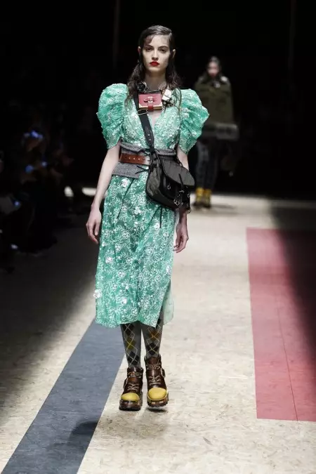 Prada podzim 2016 | Milánský týden módy