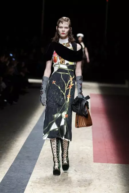 Prada mùa thu 2016 | Tuần lễ thời trang Milan