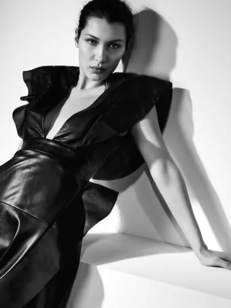 Chic Spring မှာ Bella Hadid က Vogue China ကို ရှာဖွေနေပါတယ်။