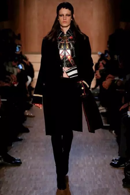 Givenchy Fall 2016 | សប្តាហ៍ម៉ូតប៉ារីស