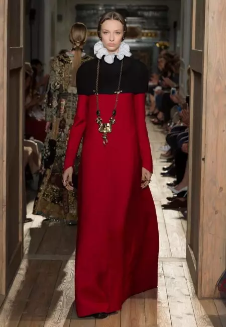 Valentino Goes Shakespearean pikeun Fall Haute Couture