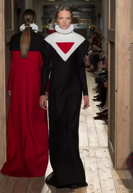 Valentino Goes Shakespearean pikeun Fall Haute Couture