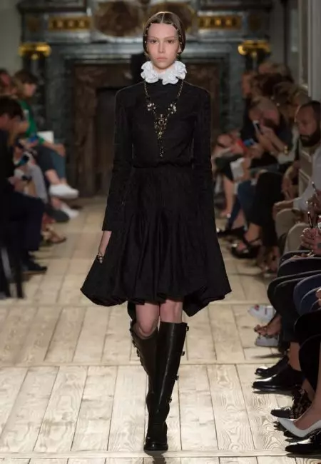 Valentino Goes Shakespearean pikeun Fall Haute Couture