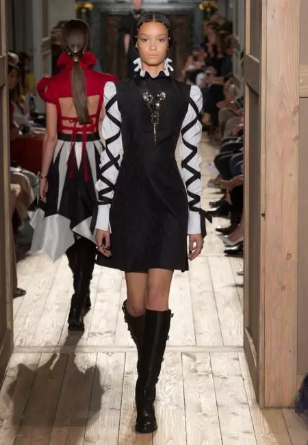 Valentino Goes Shakespearean pro podzimní Haute Couture