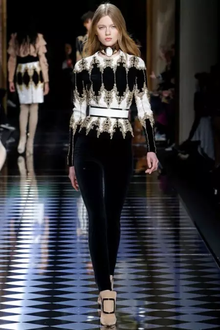 ฤดูใบไม้ร่วง Balmain 2016 | ปารีสแฟชั่นวีค