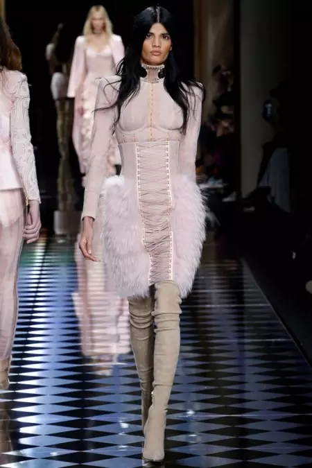 ฤดูใบไม้ร่วง Balmain 2016 | ปารีสแฟชั่นวีค