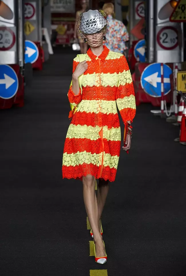 Moschino impeshyi-icyi 2016