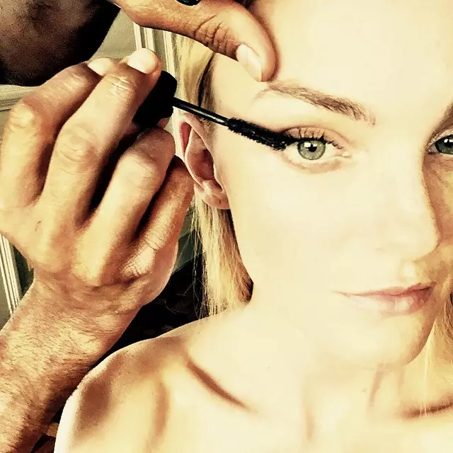 Caroline Trentini teeb oma silmameigi