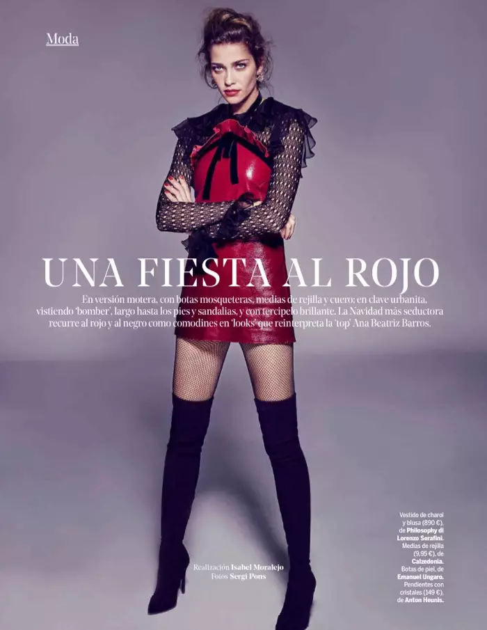 Modelka Ana Beatriz Barros, modelka Philosophy di Lorenzo Serafini i bluzka z butami Emanuela Ungaro, wyglądają na rozpalone do czerwoności