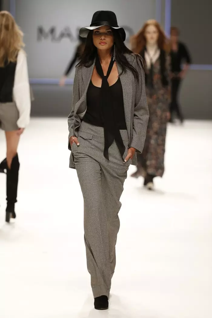 Ana Beatriz Barros Ya Jagoranci Nunin Mango's Rock & Roll Inspired Fall 2015 Show