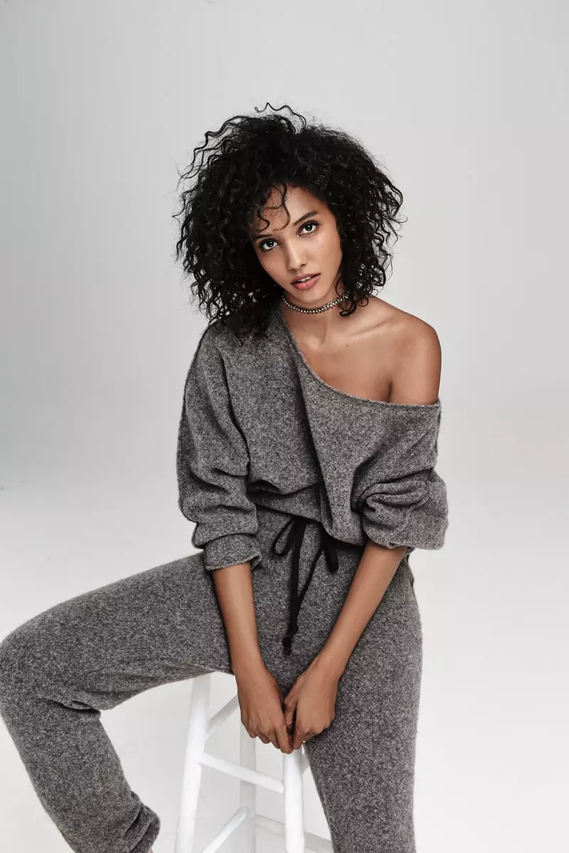 කෝරා අඳින්නේ Free People Maxed and Relaxed Dolman One Piece