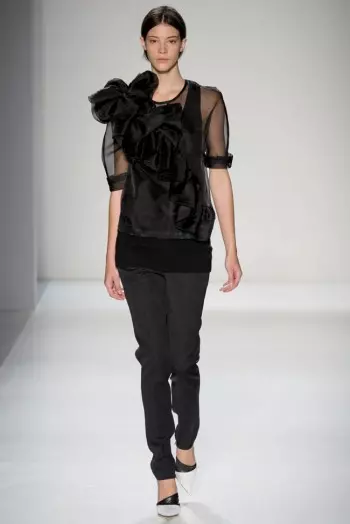 Victoria Beckham Fall/Winter 2014 | New York Fashion Week